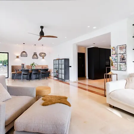 Flores * 马尔韦利亚