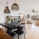 Villa Flores